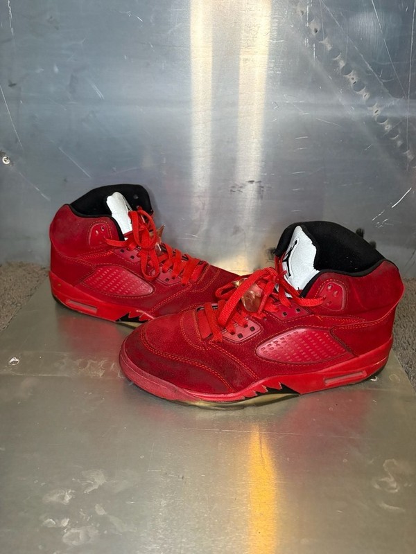 Air Jordan 5 Retro Raging Bull 2021