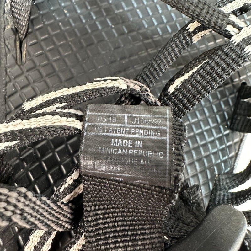 Chaco ZX/3 Classic Sandals WMNS 8 Scatter Black & White J106592 Adjustable Strap gallery