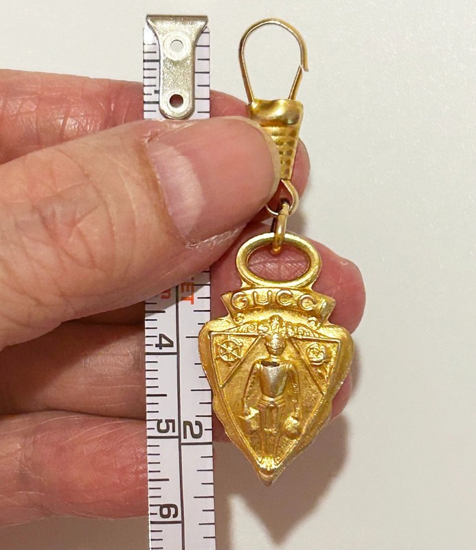 Gucci Vintage Gold Tone Knight Shield Key Chain Bag Charm Zipper Pull Pendant #2 gallery