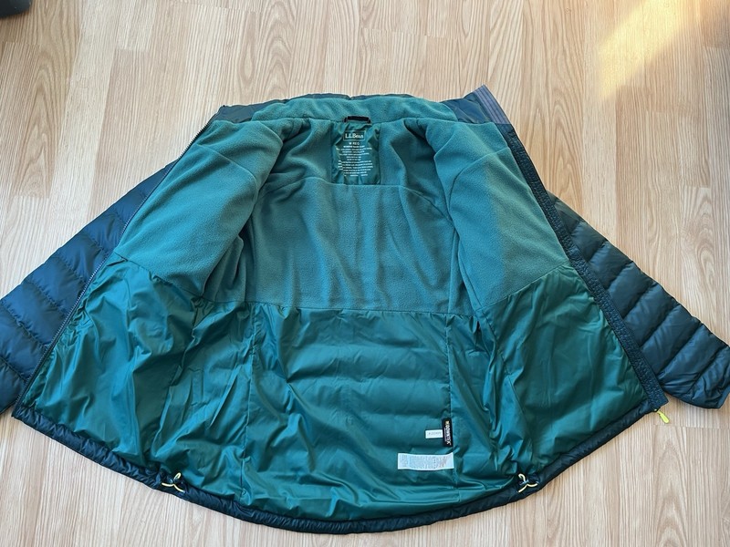 L.L.Bean DownTek 650 Women’s M Regular Green Down Puffer Jacket Full Zip gallery