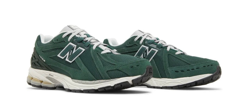 Sz 9 – New Balance 1906R ‘Nightwatch Green’