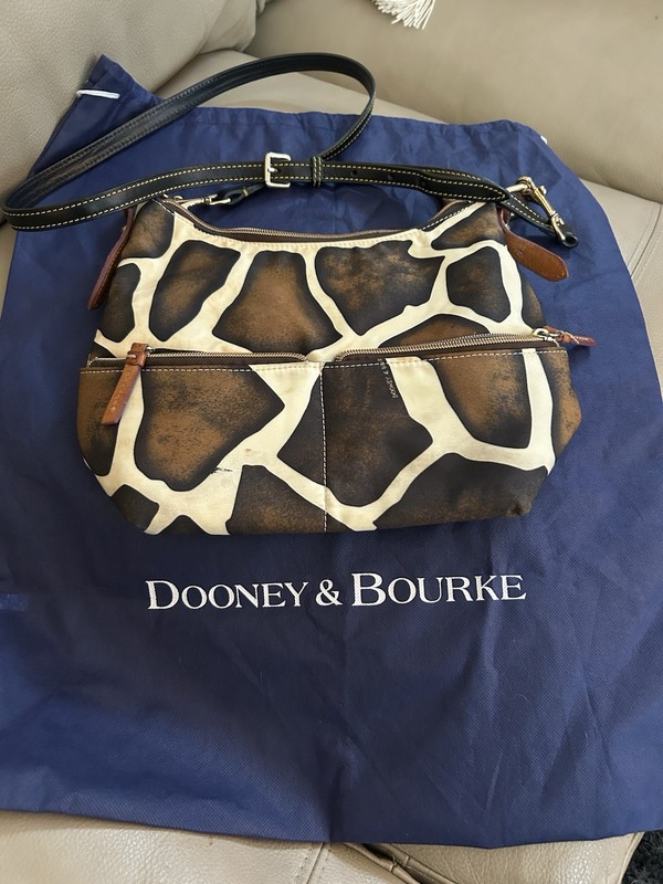 Dooney & Bourke Giraffe Animal Print Brown/Ivory Crossbody Zip, Dust Bag