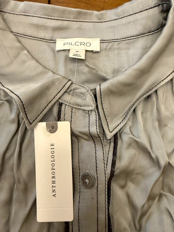 NWT Pilcro Anthropologie Gray Viscose Pintuck Button Front Tunic Blouse M gallery