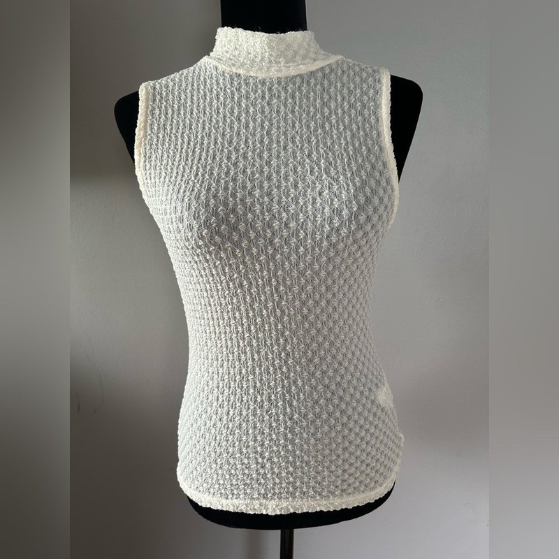 DKNY Cream and Gray Textured Knit Top