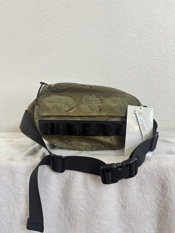 RARE Billionaire Boys Club “Diamonds & Dollars” Ripstop Sling Bag (NEW!)