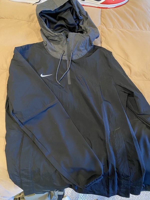 Nike Jacket Men’s Medium