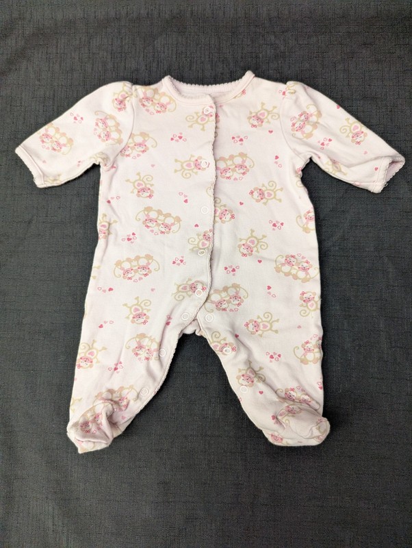 Little Me Pink Patterned Sleeper for Newborn (up to 8 lbs/4 kgs, 21 in/53 cm)