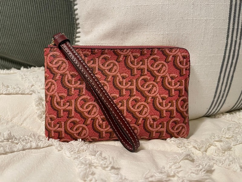 Coach Pink Signature C Logo Zip Wristlet Wallet Pouch EUC