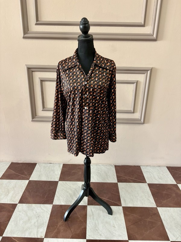 Plumage Women’s Geometric Collared Long Sleeve Button-Up Blouse Brown M