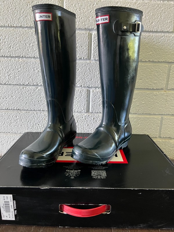 Hunter Original Tall Women Boot – Navy US Size 7M with box W23499