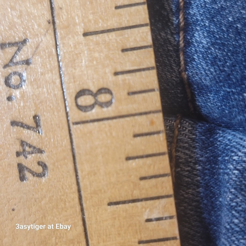Lee Mid Rise Fit 188° Crop Capri WOMEN'S 8/10 Fit 28x23 Blue Jeans Patch Pocket gallery