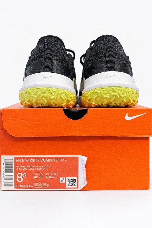 Nike Varsity Compete TR 3 Men’s Training Shoes Black Volt White Size 8.5 NWOT gallery