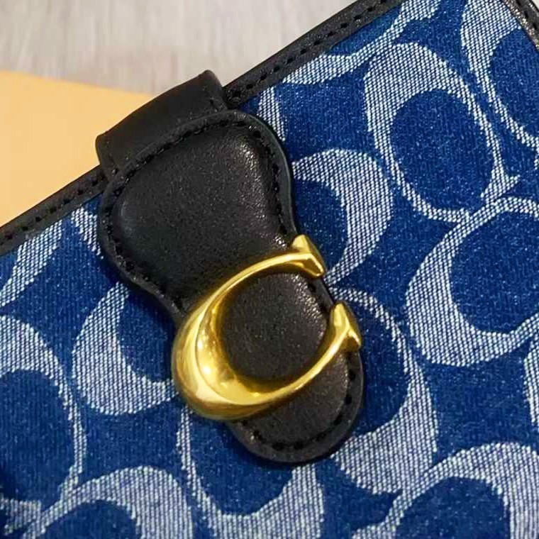 COACH Tabby Medium Wallet Signature Denim CA196 outlet New With Box gallery