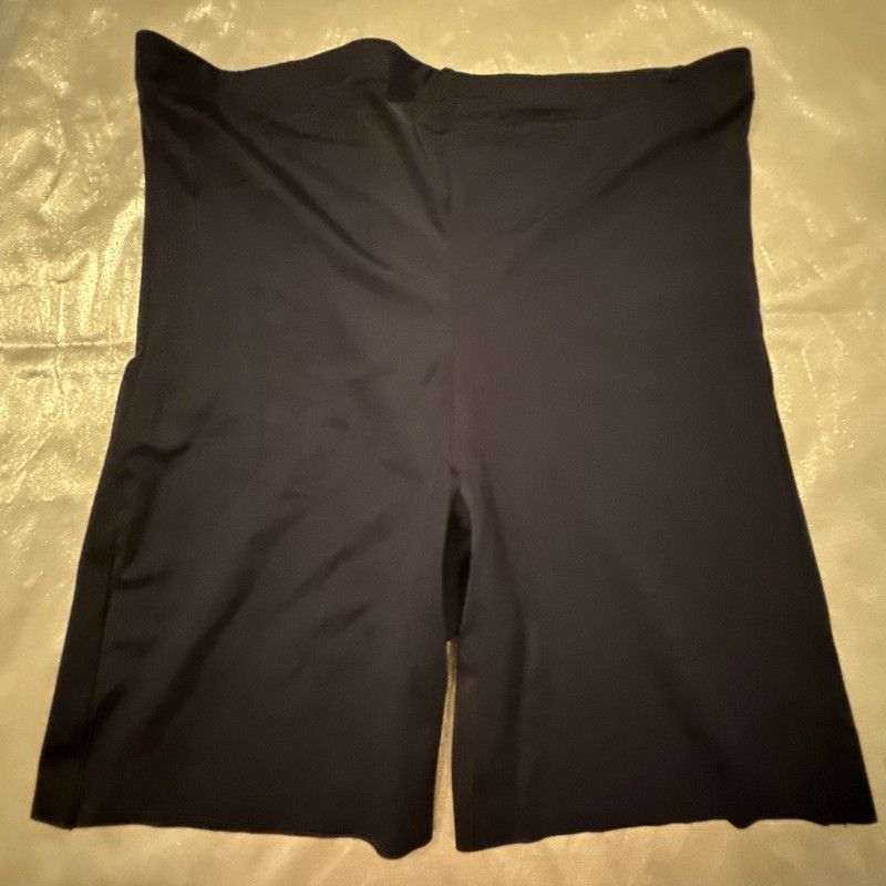 NWT Assets by Spanx Lightweight Breathable Shaping Girl Short Very Black Size S gallery