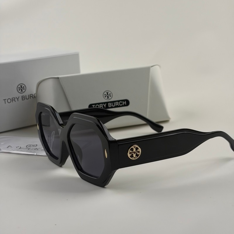New In Box - Tory Burch Oversized Geometric Sunglasses Black Retro Square 52mm gallery