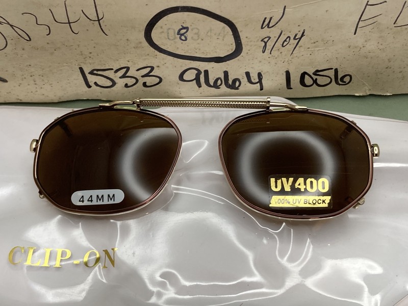 New Driving UV 08344 Eye Protection Clip on Sunglasses 44MM Gold/Amber