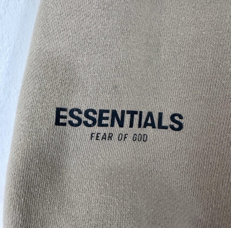 Essentials Fear of God Logo Crewneck Fleece Pullover Sweatshirt Beige XXS gallery