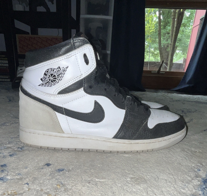 Jordan Air Jordan 1 Retro High OG Stealth Men’s Colorblock Sneakers 555088-037