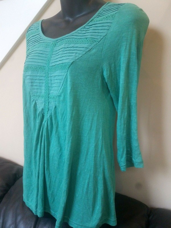 Women's Blouse Shirt Pleated & Lace Accents Size XS gallery