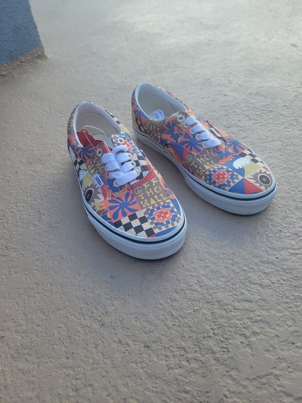 VANS Off the Wall Men's Shoes 6 1/2 gallery