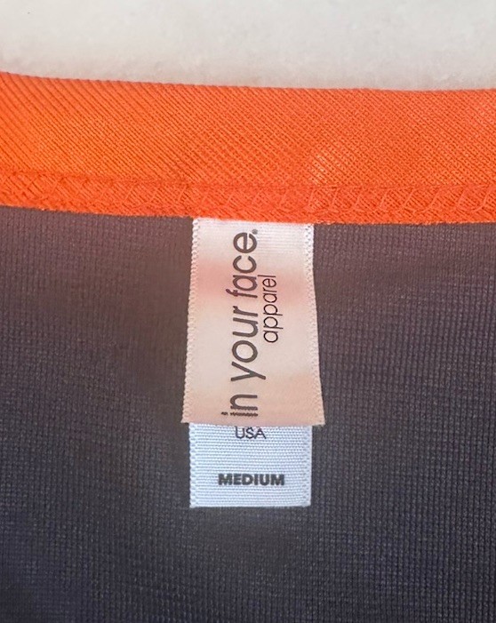 Hooters In Your Face Apparel 2pc Jersey Set V-Neck M top & S shorts gallery