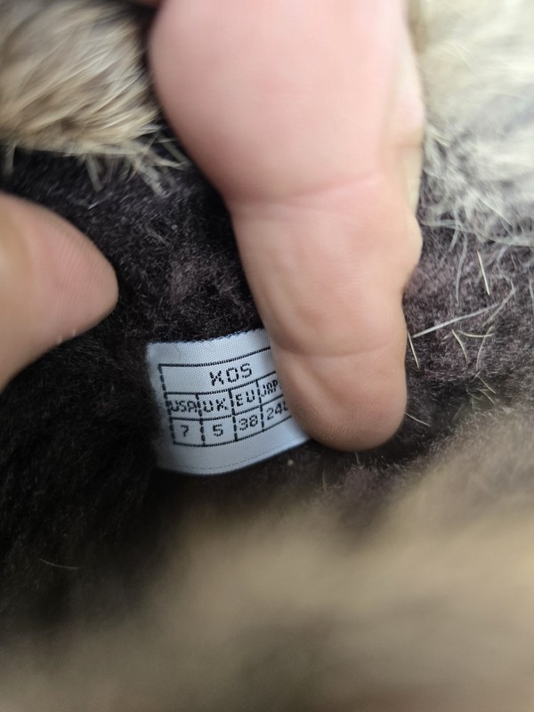Great Condition Kingdom Of Shearling Los K.o.s. Fur Boots gallery