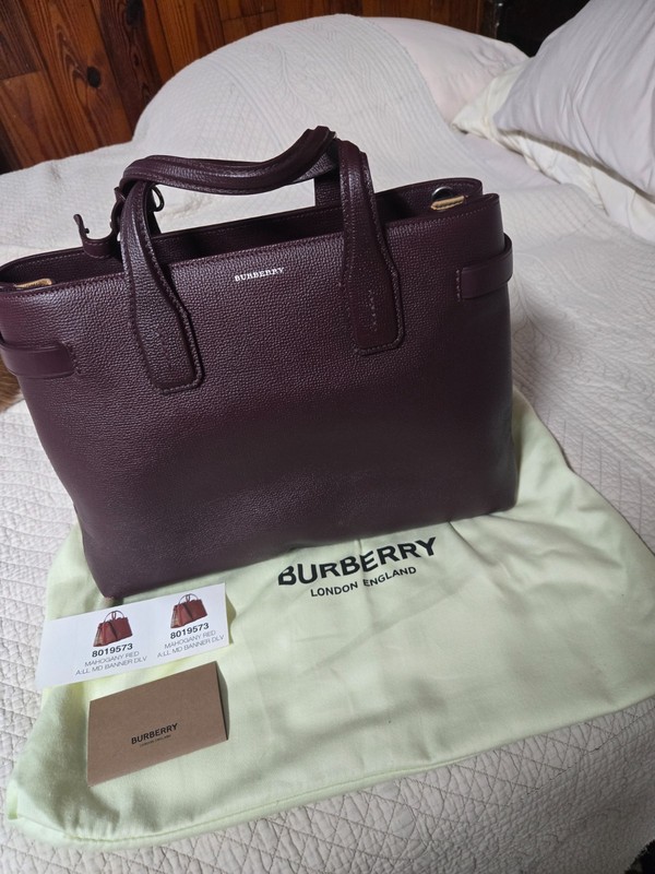 AUTHENIC BURBERRY MD BANNER MAHOGANY SHOULDER MEDIUM TOTE BAG