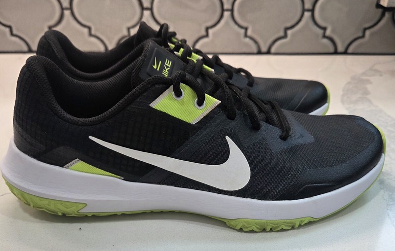 Mejs Size 10 – Nike Varsity Compete TR 3 Dark Smoke Grey Volt