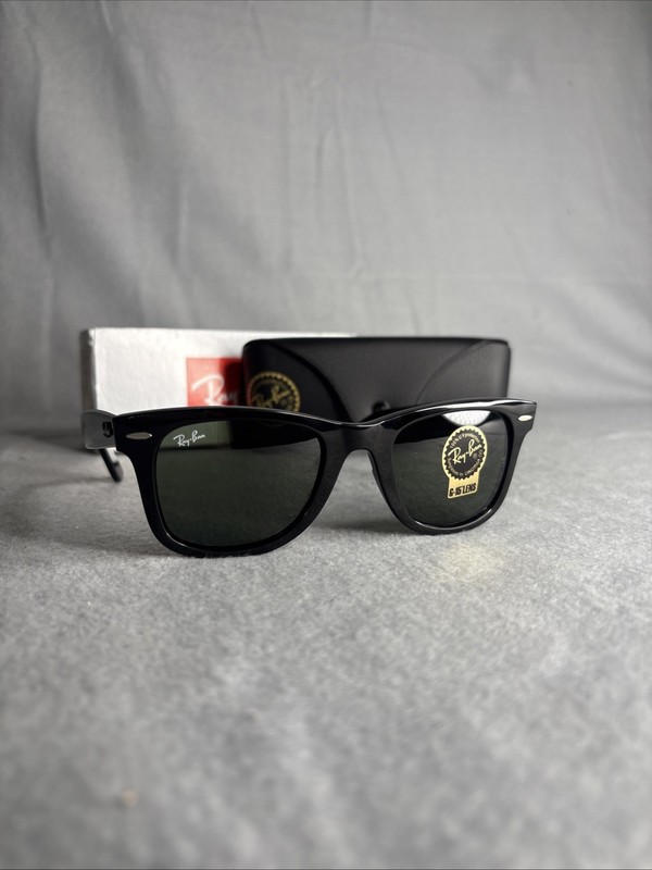 Ray-Ban Wayfarer Ease * Model Code: RB4340