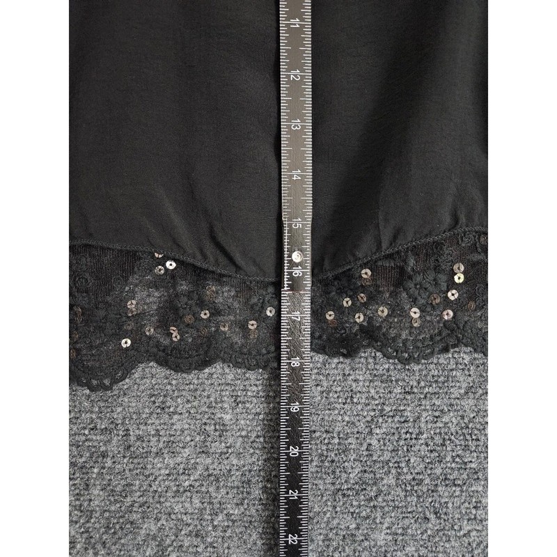 Black Flowy Lace Hem Tank Top gallery