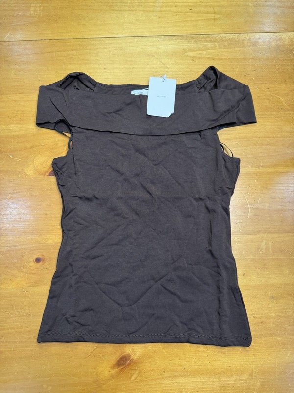 Oak And Fort Off Shoulder Knit Top Stunning Style Coffee Bean Brown Size XXS - L gallery
