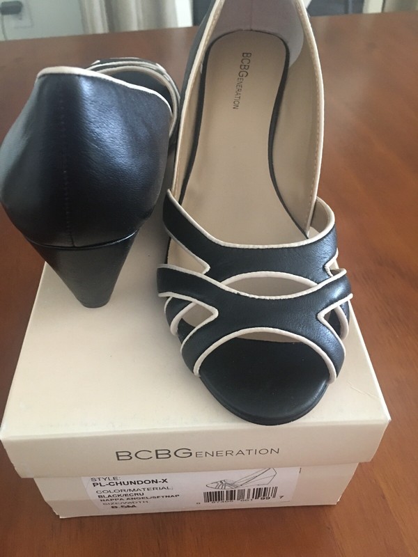 New BCBG Generation PL-CHUNDON-X Black/Ecru Sz 8.5 gallery
