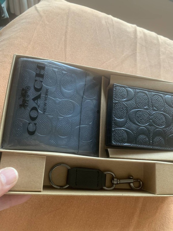 MEN'S 3 IN 1 WALLET BOXED GIFT SET IN SIGNATURE CANVAS BLACK gallery