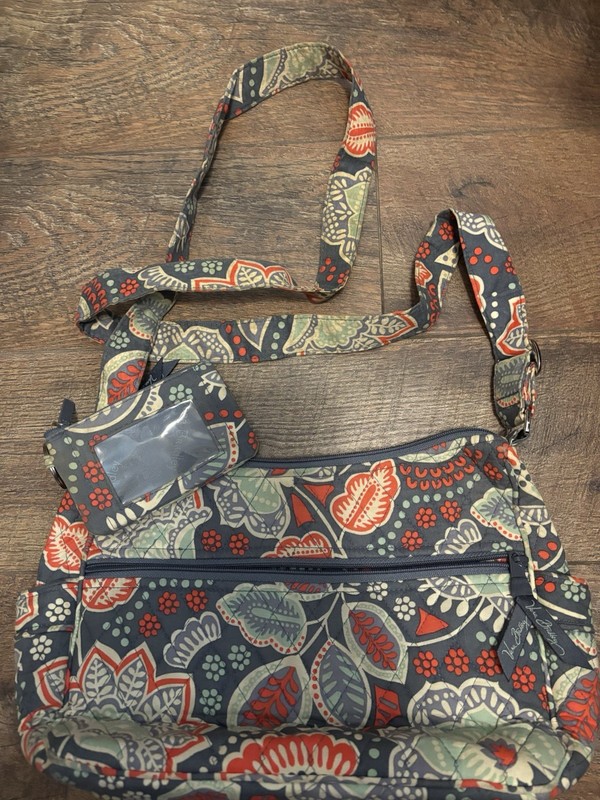 Vera Bradley Women’s Nomadic Floral Adjustable Straps ￼