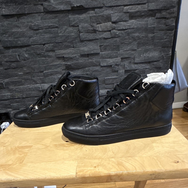 Balenciaga Black Leather High-Top Lace-Up Men’s Sneakers 477286WAD40