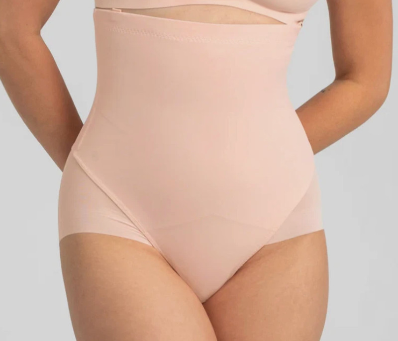 Honey love SuperPower Brief Shape wear size medium ROSE TAN NUDE NWT