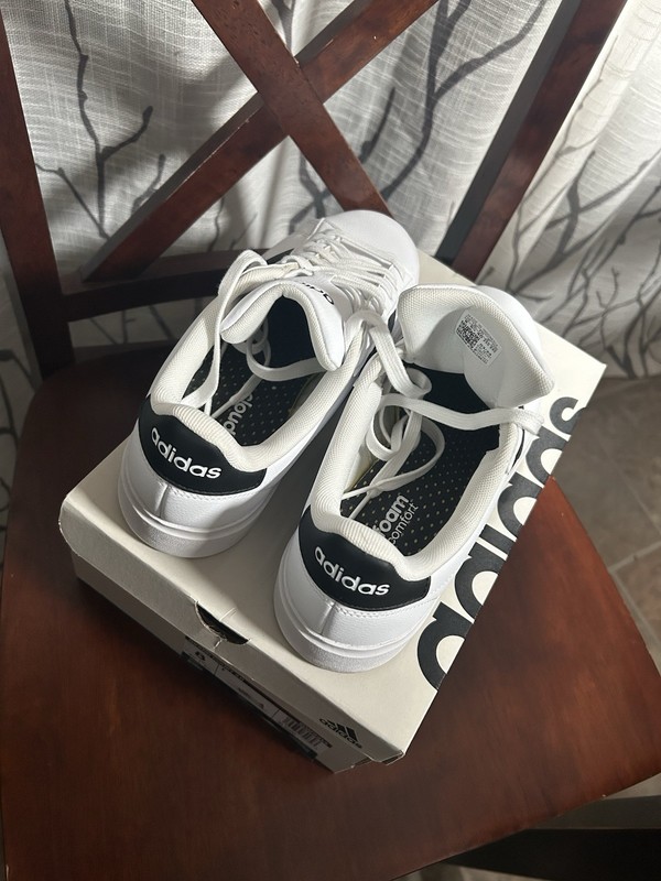 adidas Grand Court White/Black Low Top Lace-Up Athletic Sneakers Pre-Owned gallery