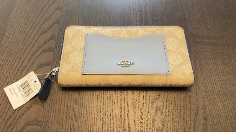 Coach Colorblock Logo Accordion Zip Wallet SILVER/KHAKI/BLUE MULTI