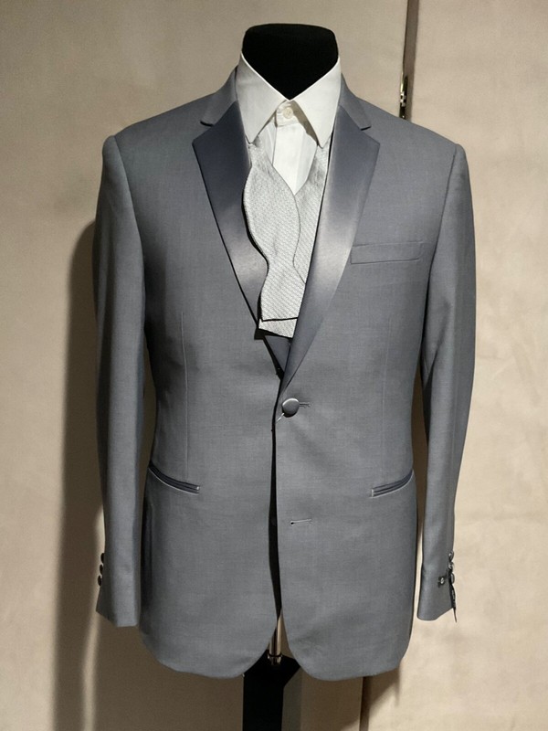 Tuxedo Grey / Slim Fit / All Sizes / New NWT / 36 to 54 / Reg - Short - Long gallery