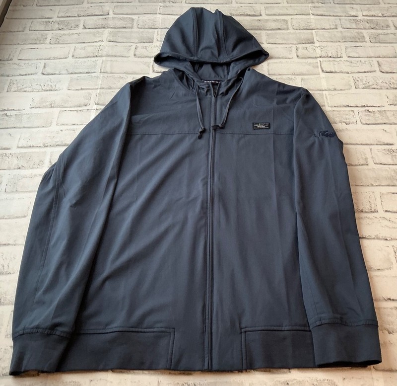 Travis Matthew California Design Large Blue Hoodie 90% Polyster 10% Spandex