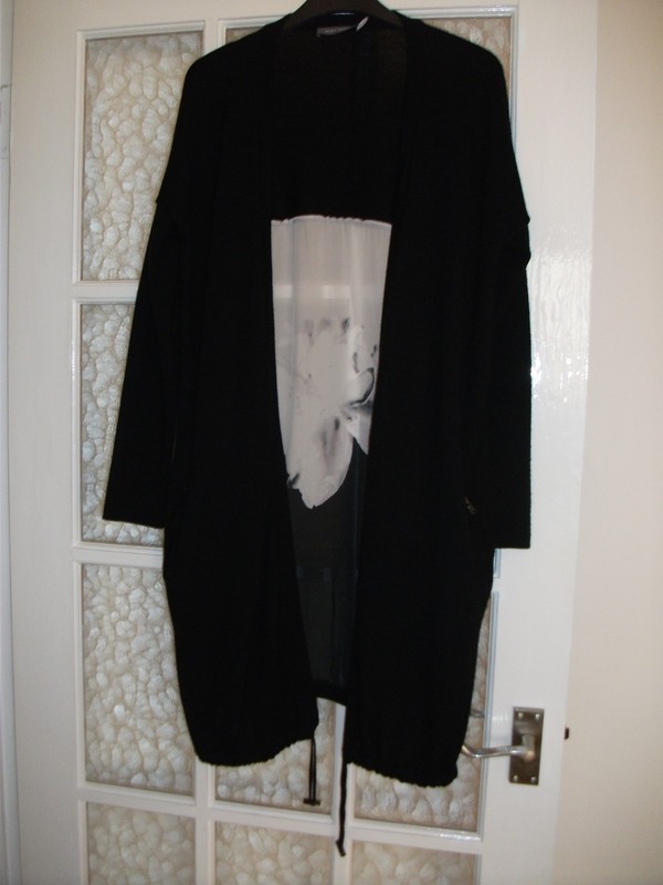 MINT VELVET BLACK MERINO WOOL LONGLINE CARDIGAN WITH SILK BACK PANEL SIZE 10