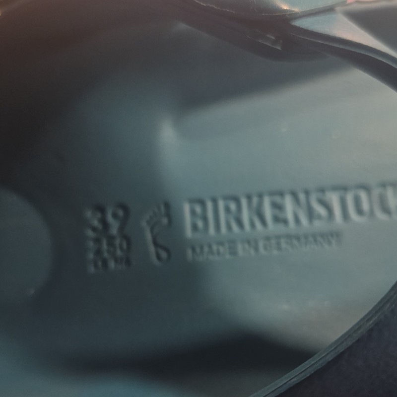 Birkenstock Women’s Turquoise Thong Sandals Gizeh EVA Waterproof EU 39 US 8 -8.5 gallery