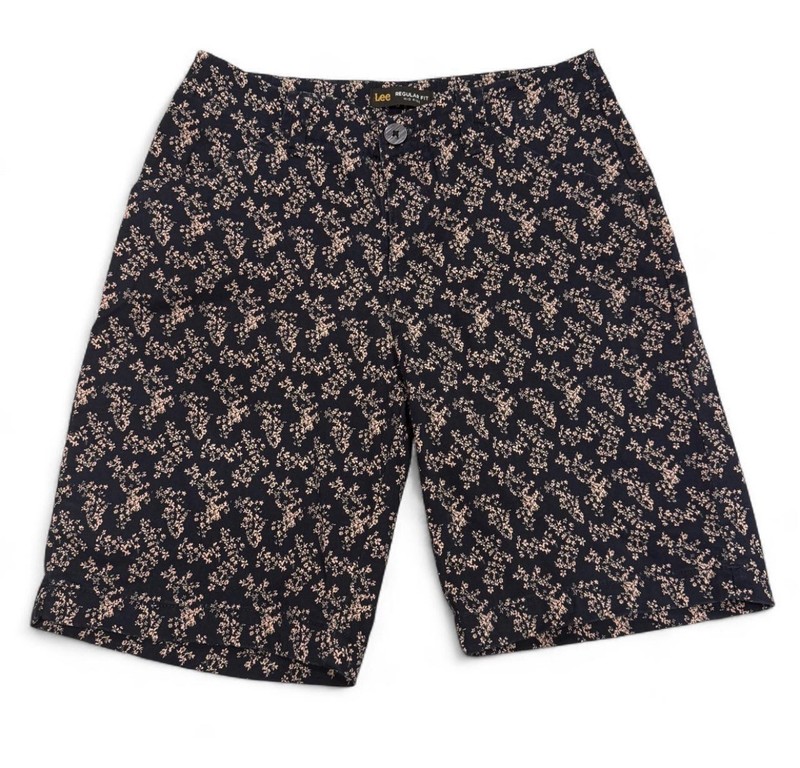Lee Women’s Navy Pink Floral Bermuda Shorts Regular Fit Mid Rise 2/Medium