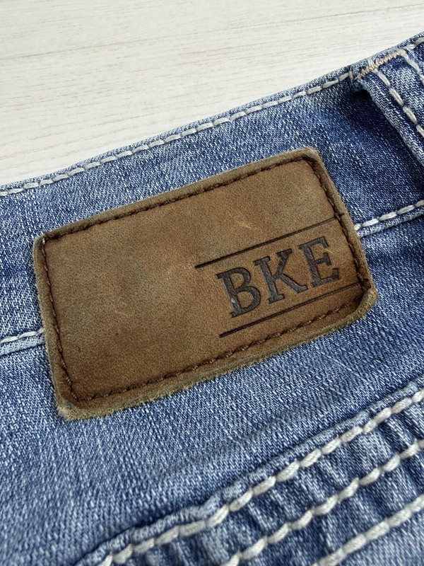 Buckle BKE Jake Jeans Boot Leg Medium Wash Stretch Whiskered Denim Mens 30x32 gallery