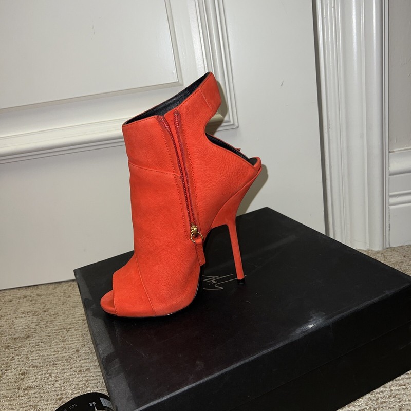 Giuseppe Zanotti Alien Shoes Ankle Boots Sandals Pumps Suede Buckle Red Gold gallery