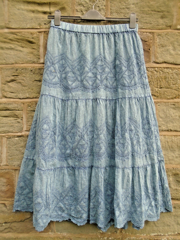 Pretty Broderie Anglaise Cotton Tiered Summer Skirt Size 18/20 Roman gallery