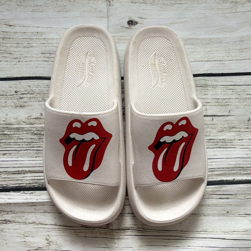 Skechers Arch Fit Rolling Stones Logo Slide Sandals White/Red/Black Women’s 7