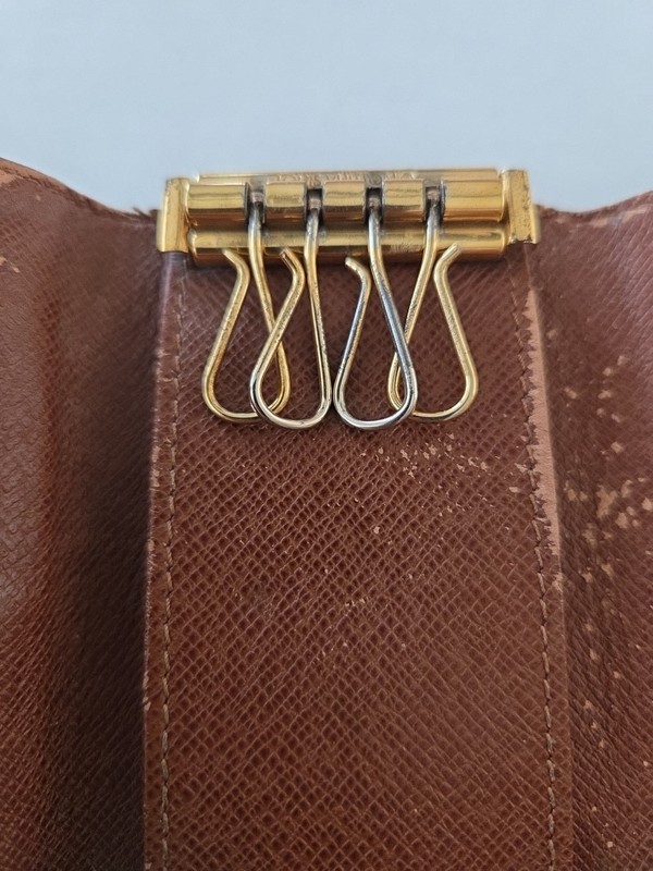 Louis Vuitton 4 Key Holder Case from Japan Used See Pictures LV gallery
