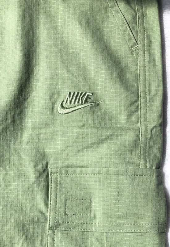Nike Men Cargo Pants Standard Fit Straight Leg 36x30.5 (See Pictures) Green NWT gallery