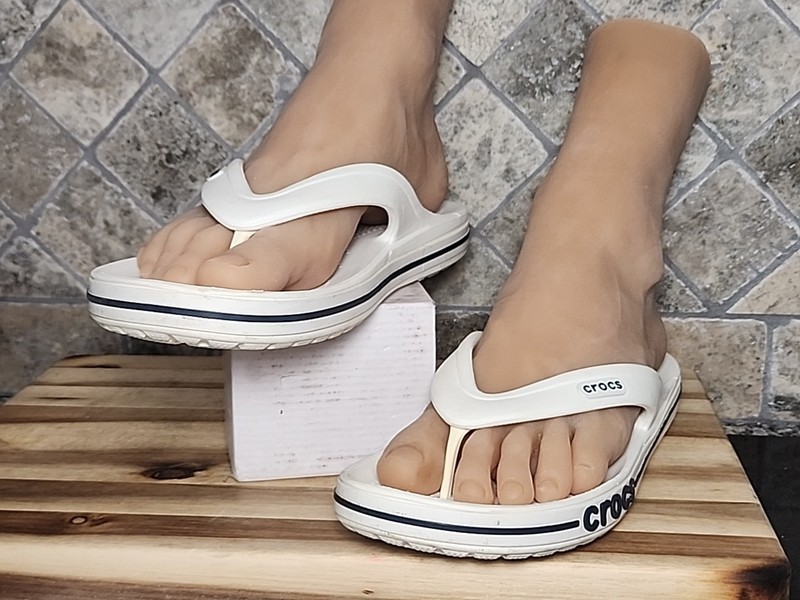 Crocs White Bayaband Flip Flops Sandals - Men's Thong Style Size 11 gallery